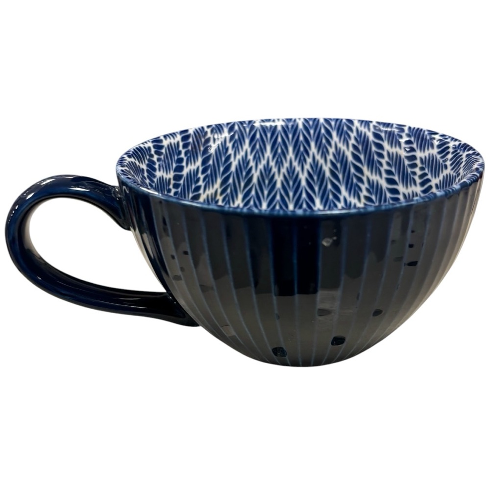 CIROA Oversized Coffee Cup Mug Blue White STRIPE Stoneware LIKE NEW.